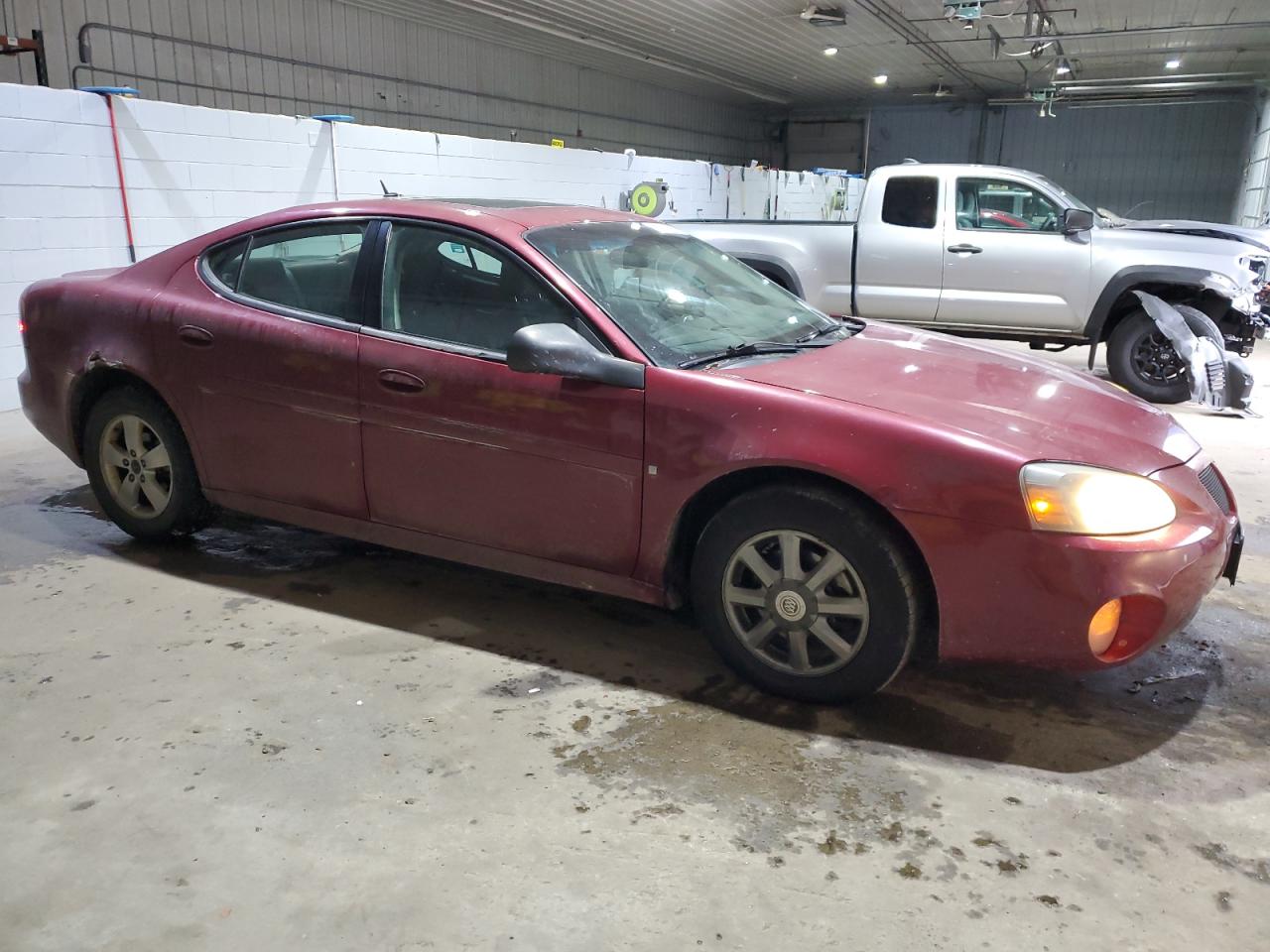 2006 Pontiac Grand Prix - Image 4