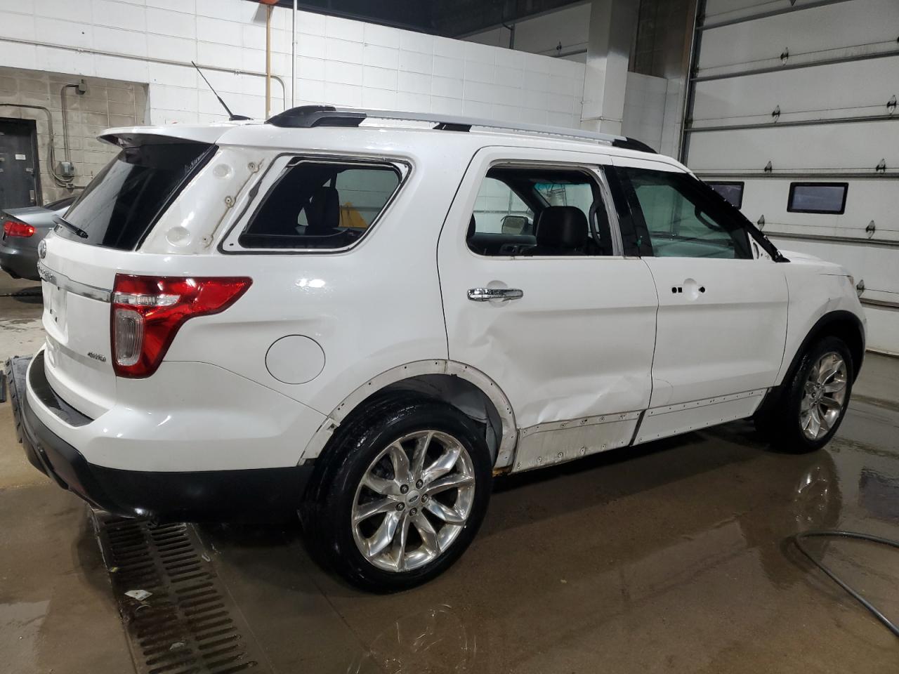 2012 Ford Explorer - Image 3