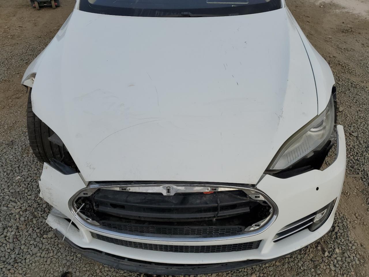 VIN 5YJSA1CN5DFP22672 2013 TESLA MODEL S no.11