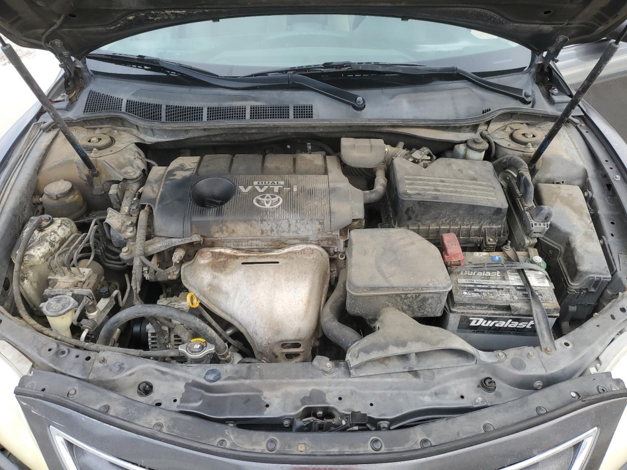 2010 Toyota Camry - Image 11