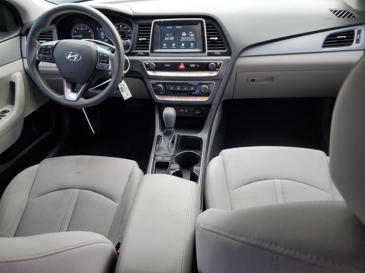 2018 Hyundai Sonata - Image 8