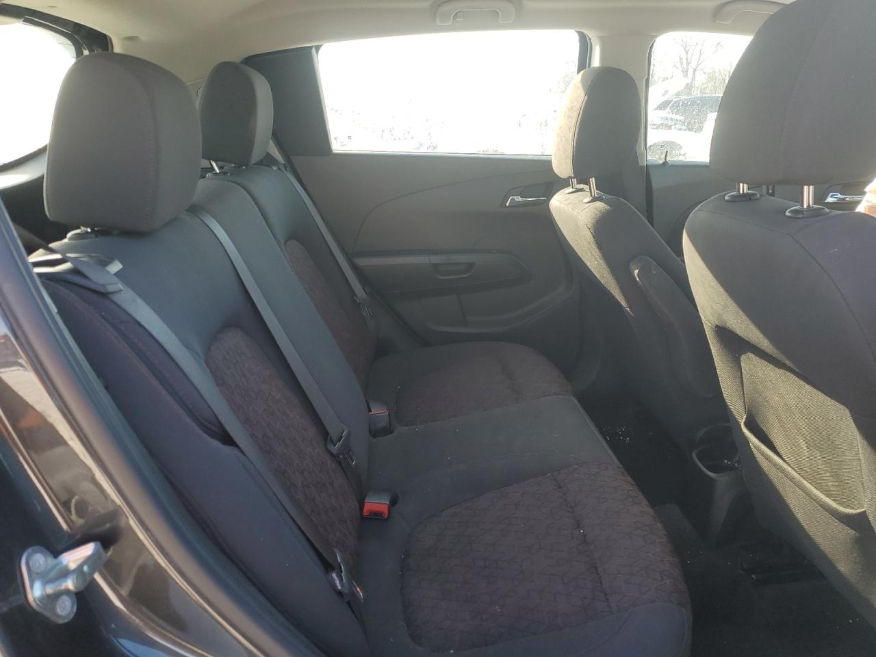 2018 Chevrolet Sonic - Image 10