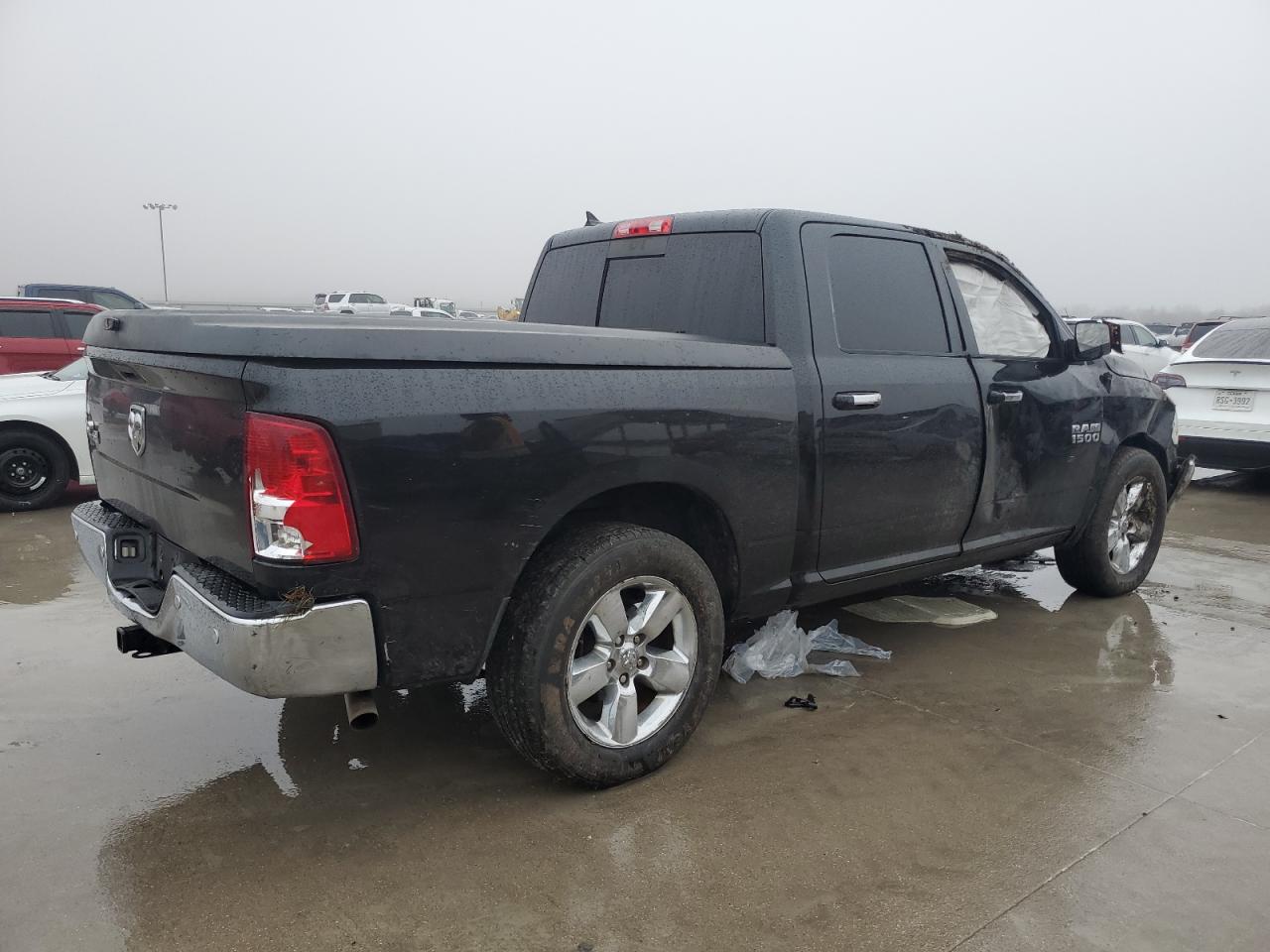 2016 RAM 1500 - Image 3