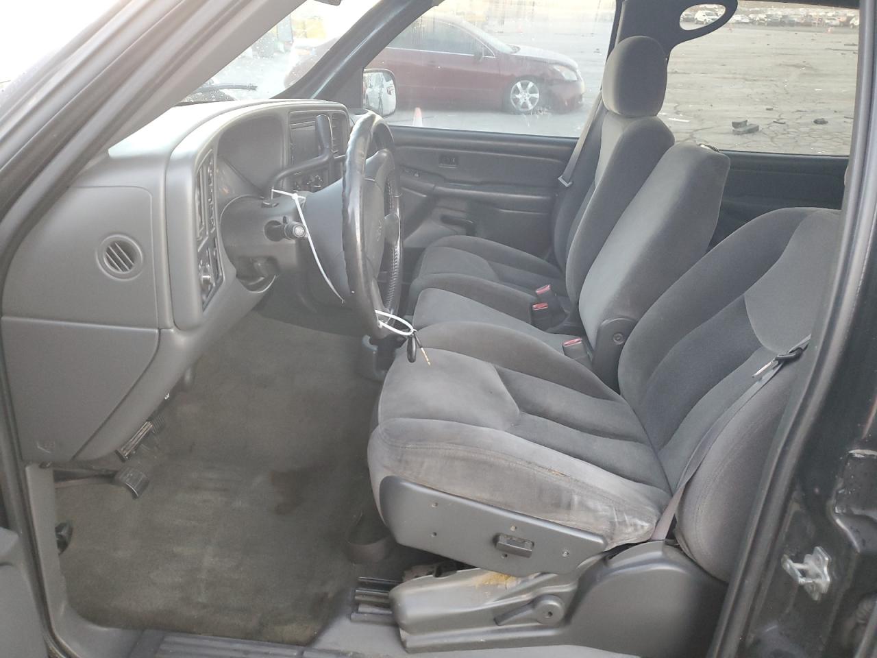 2005 GMC Sierra - Image 7