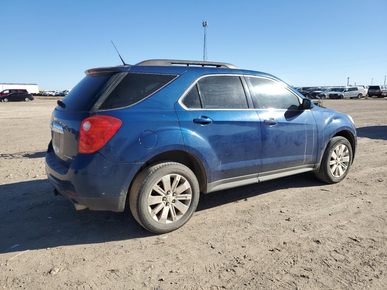 2010 Chevrolet Equinox - Image 3