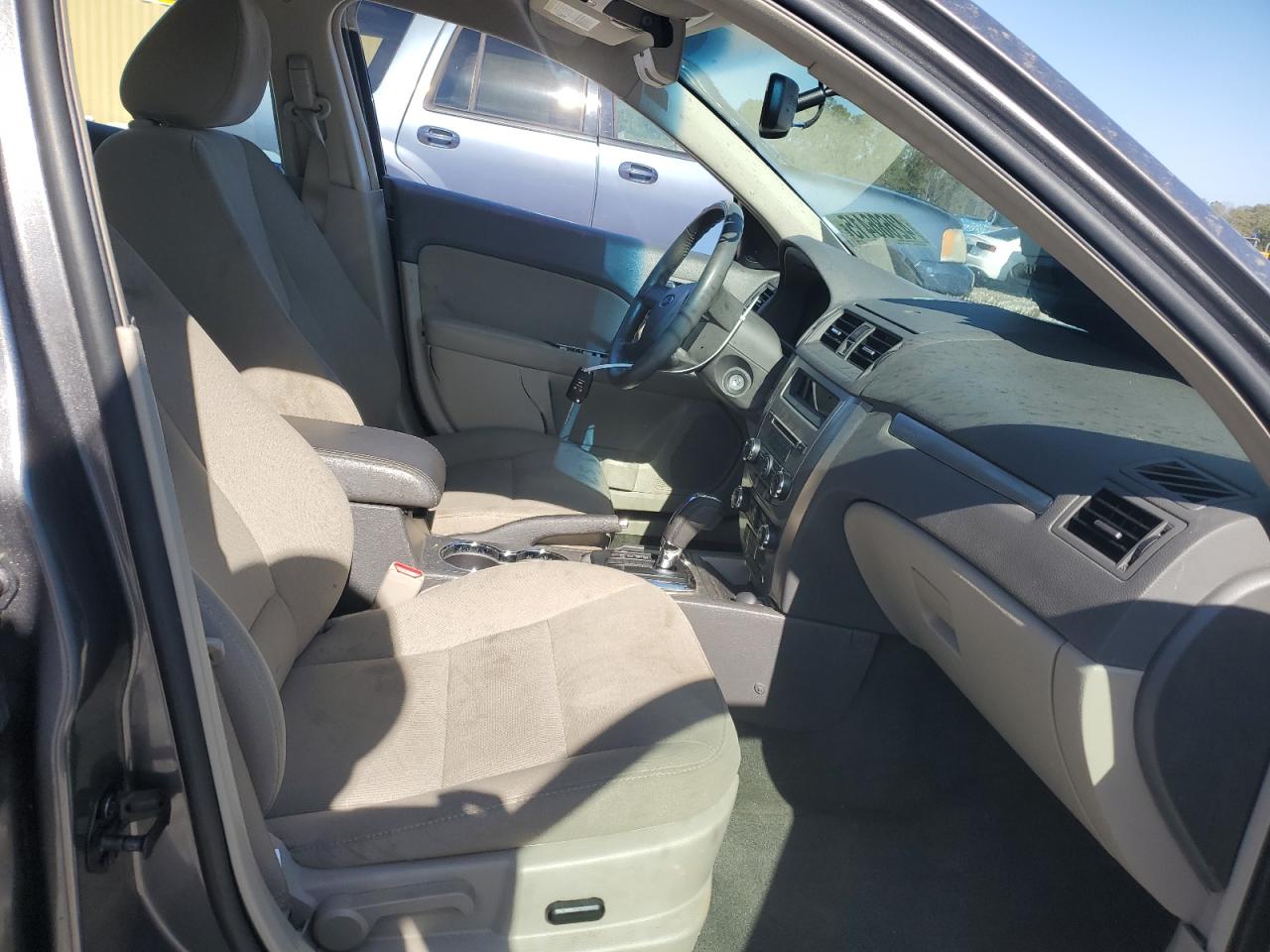 2010 Ford Fusion - Image 7