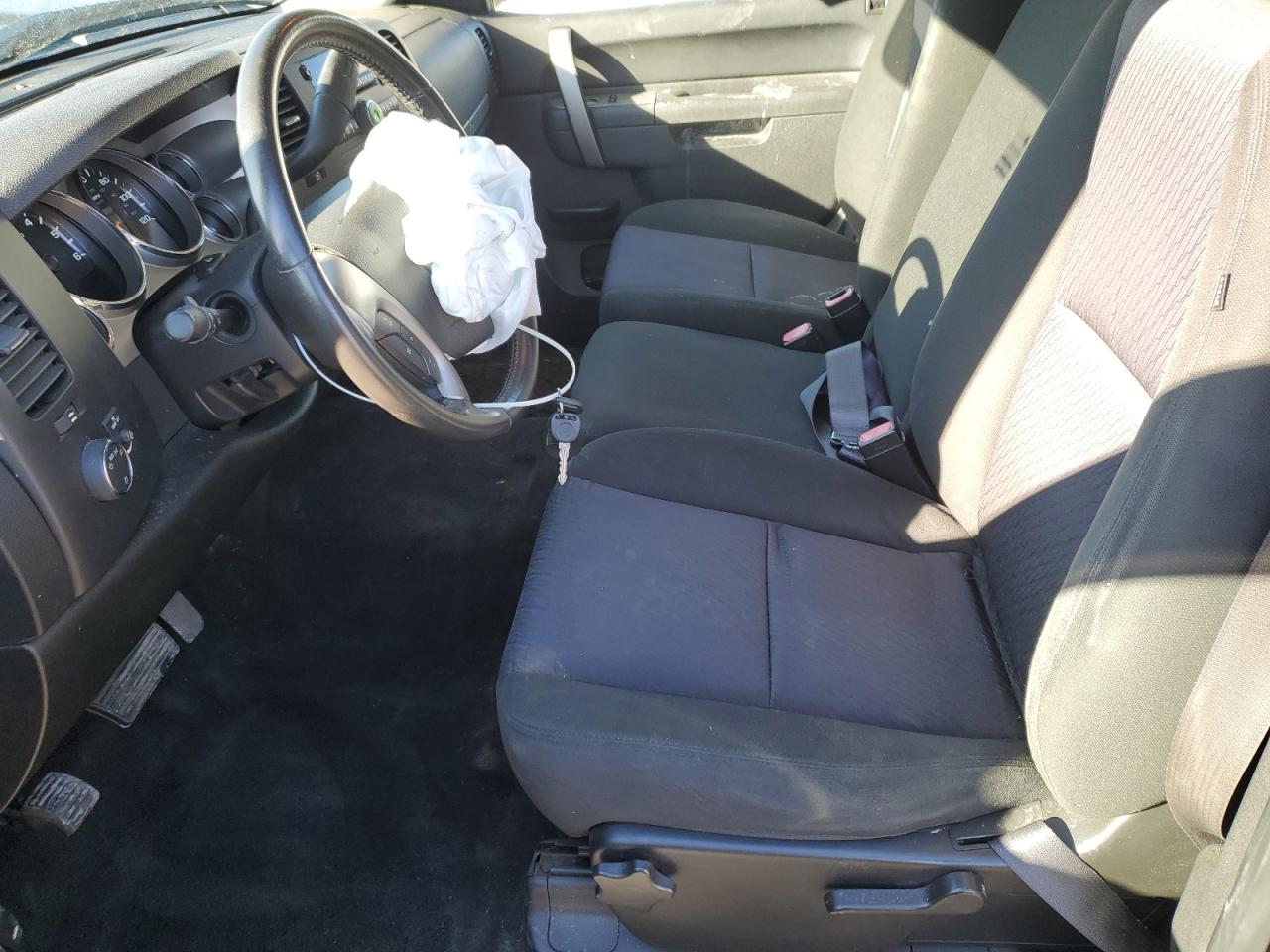 2011 Chevrolet Silverado - Image 7