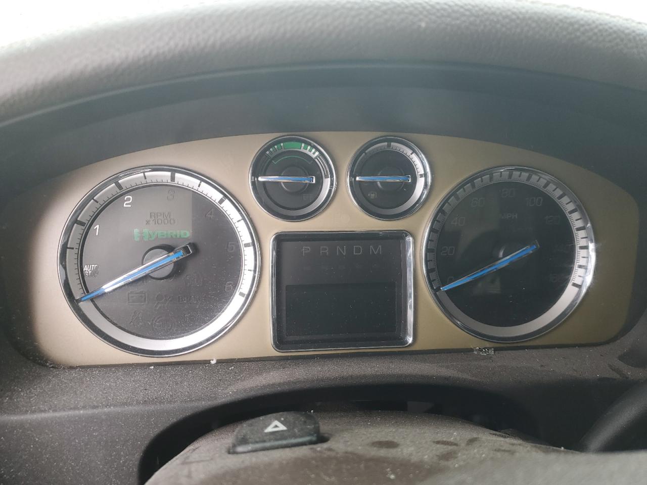 2013 Cadillac Escalade - Image 9
