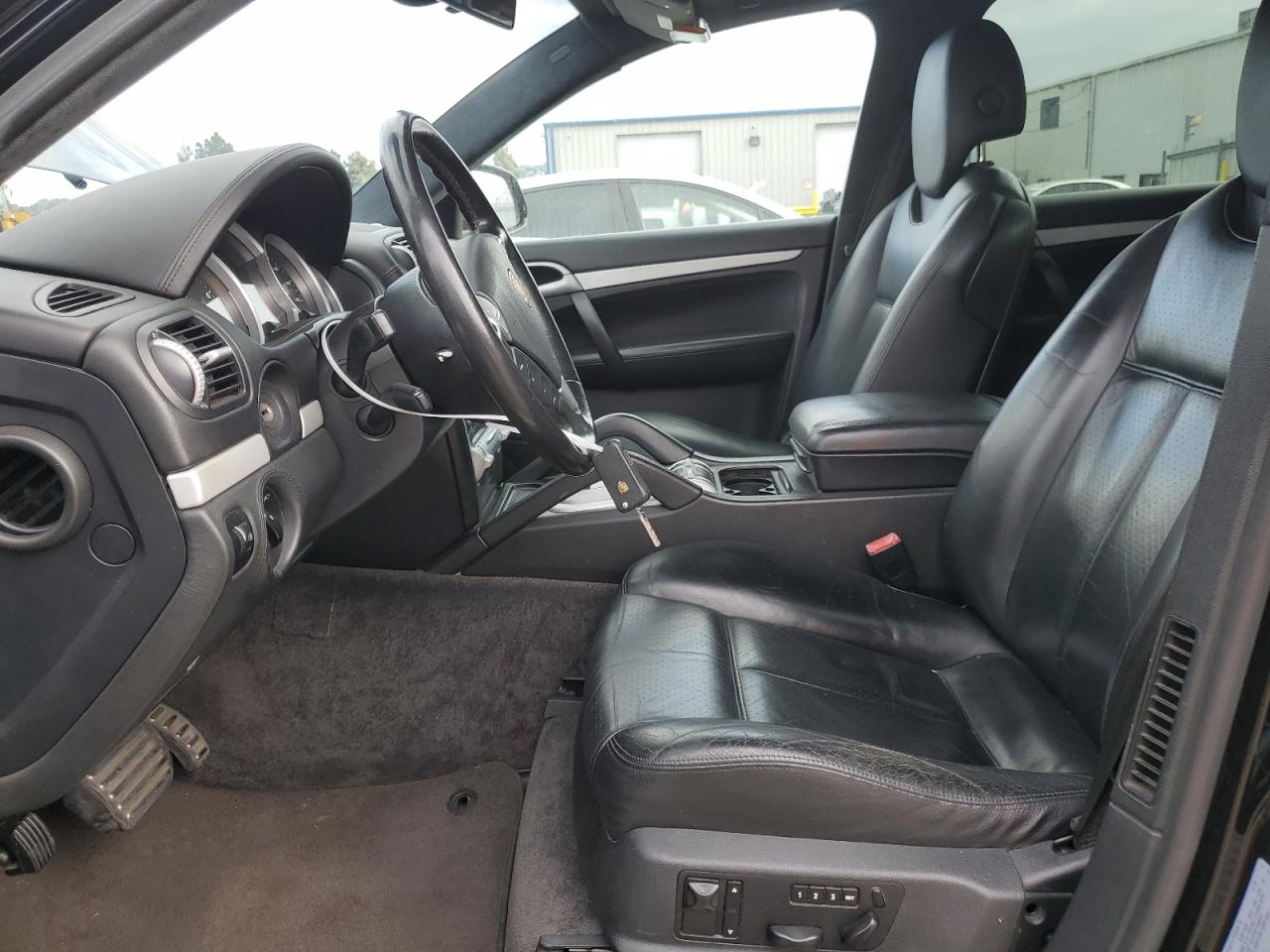 2005 Porsche Cayenne - Image 7