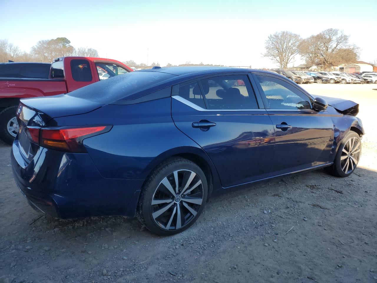 2019 Nissan Altima - Image 3