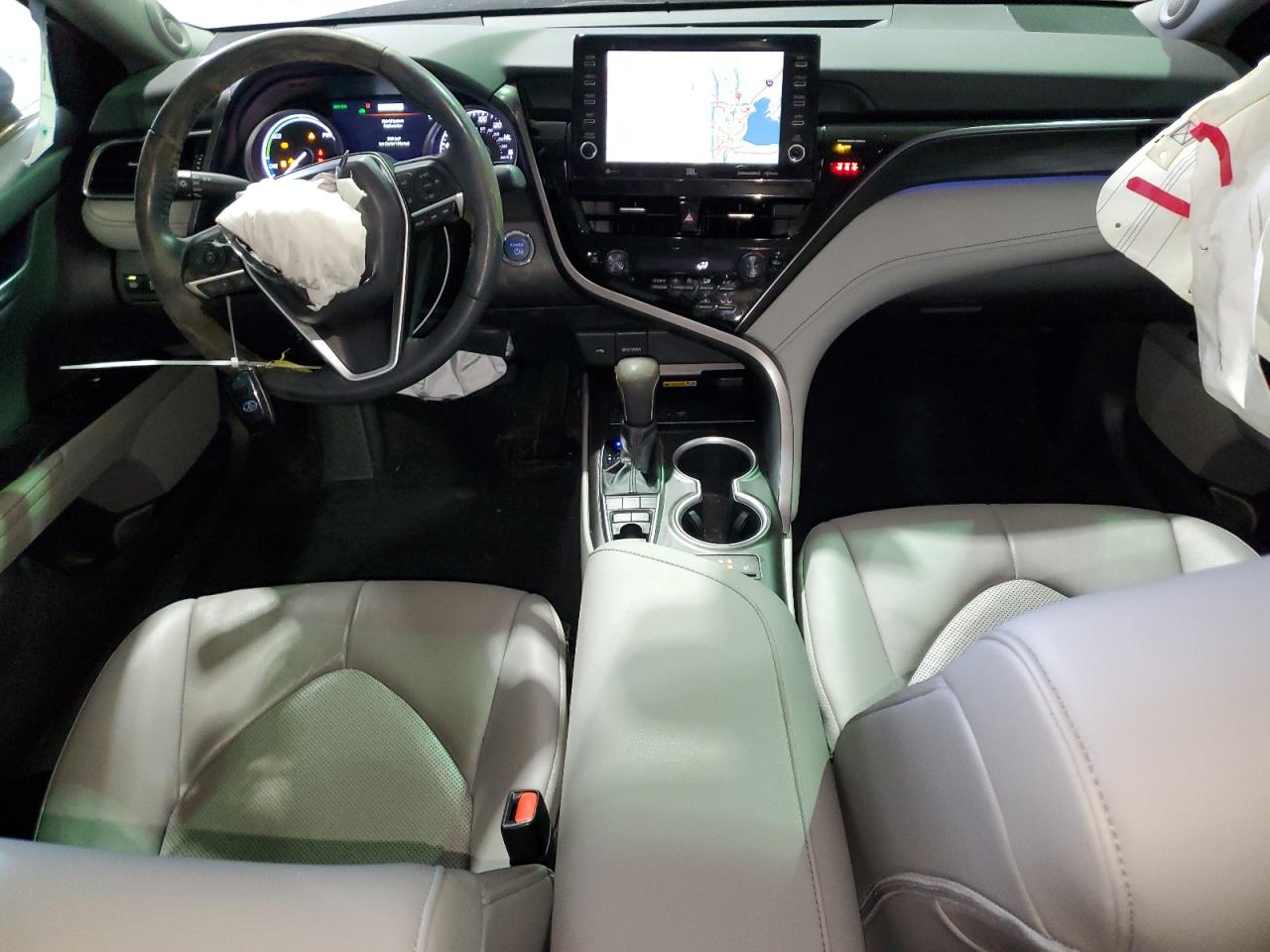 2022 Toyota Camry - Image 8