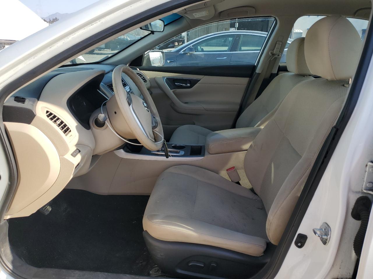 2015 Nissan Altima - Image 7