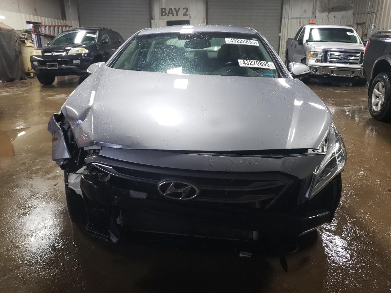 2016 Hyundai Sonata - Image 5