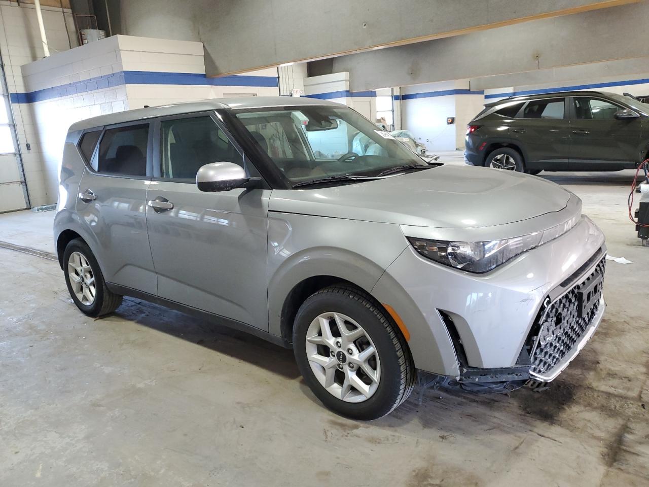 2023 Kia Soul - Image 4
