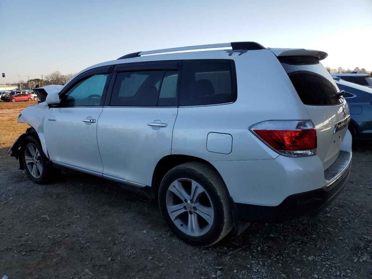 2013 Toyota Highlander - Image 2