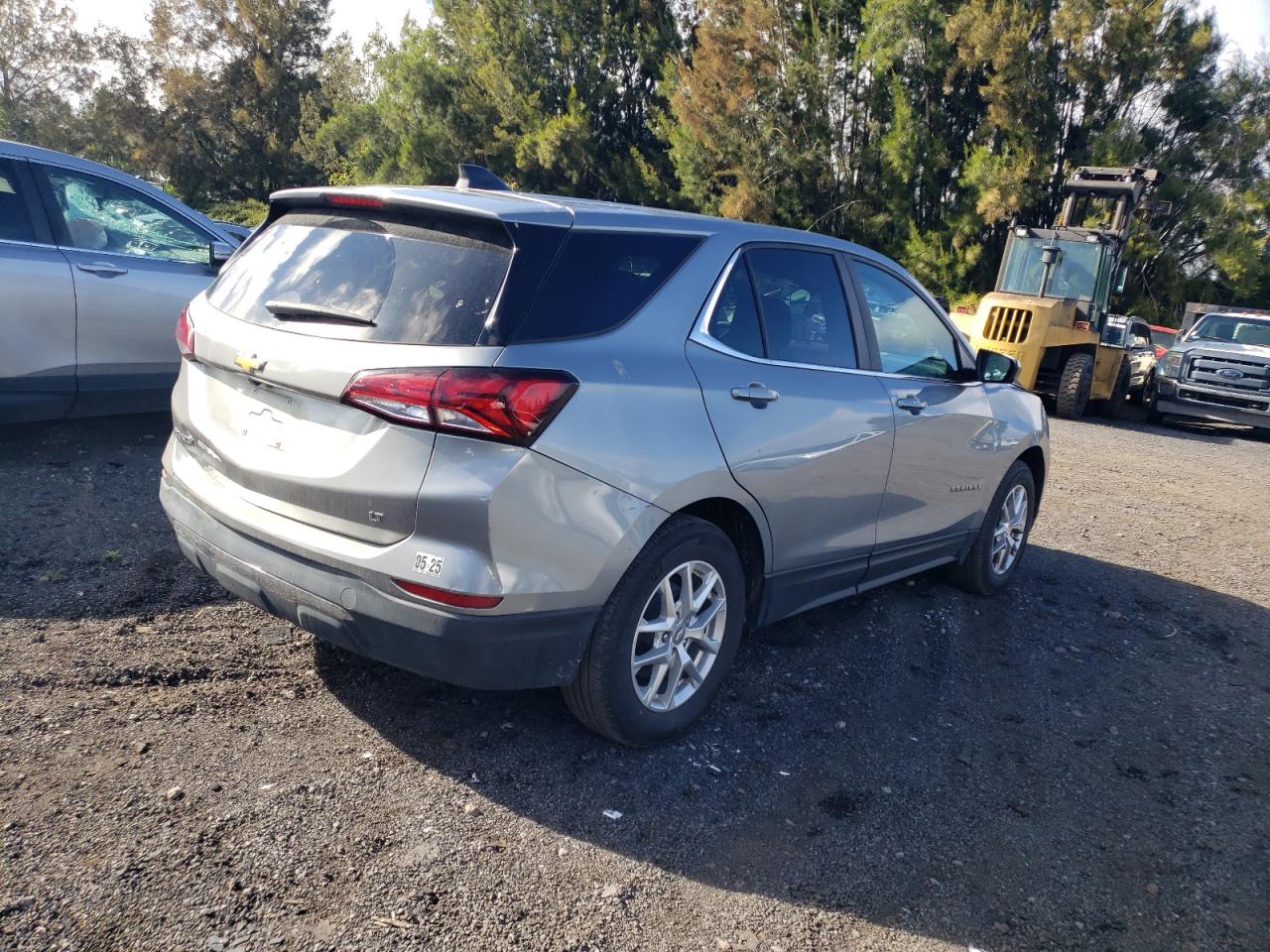 2023 Chevrolet Equinox - Image 3