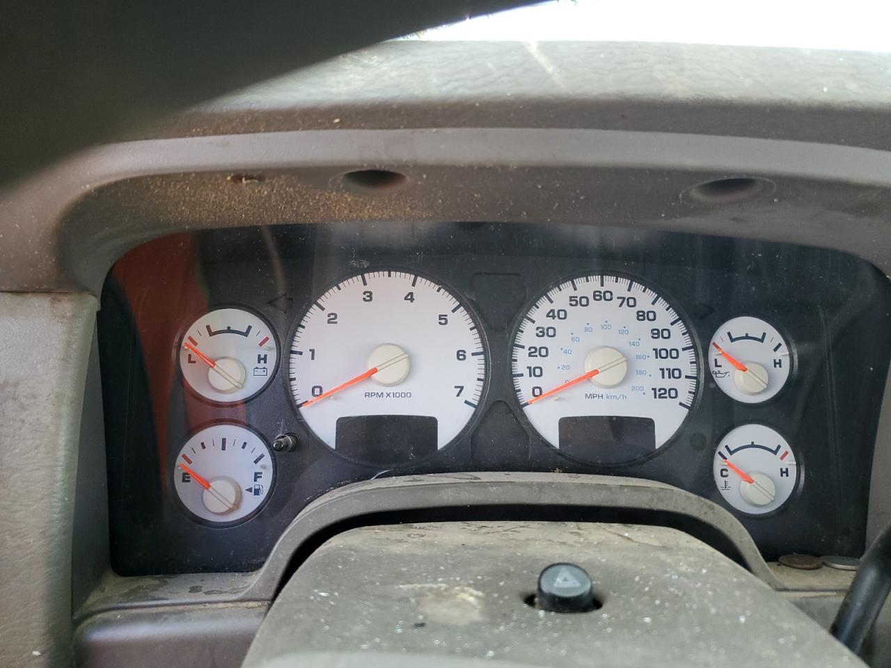 2004 Dodge RAM - Image 9