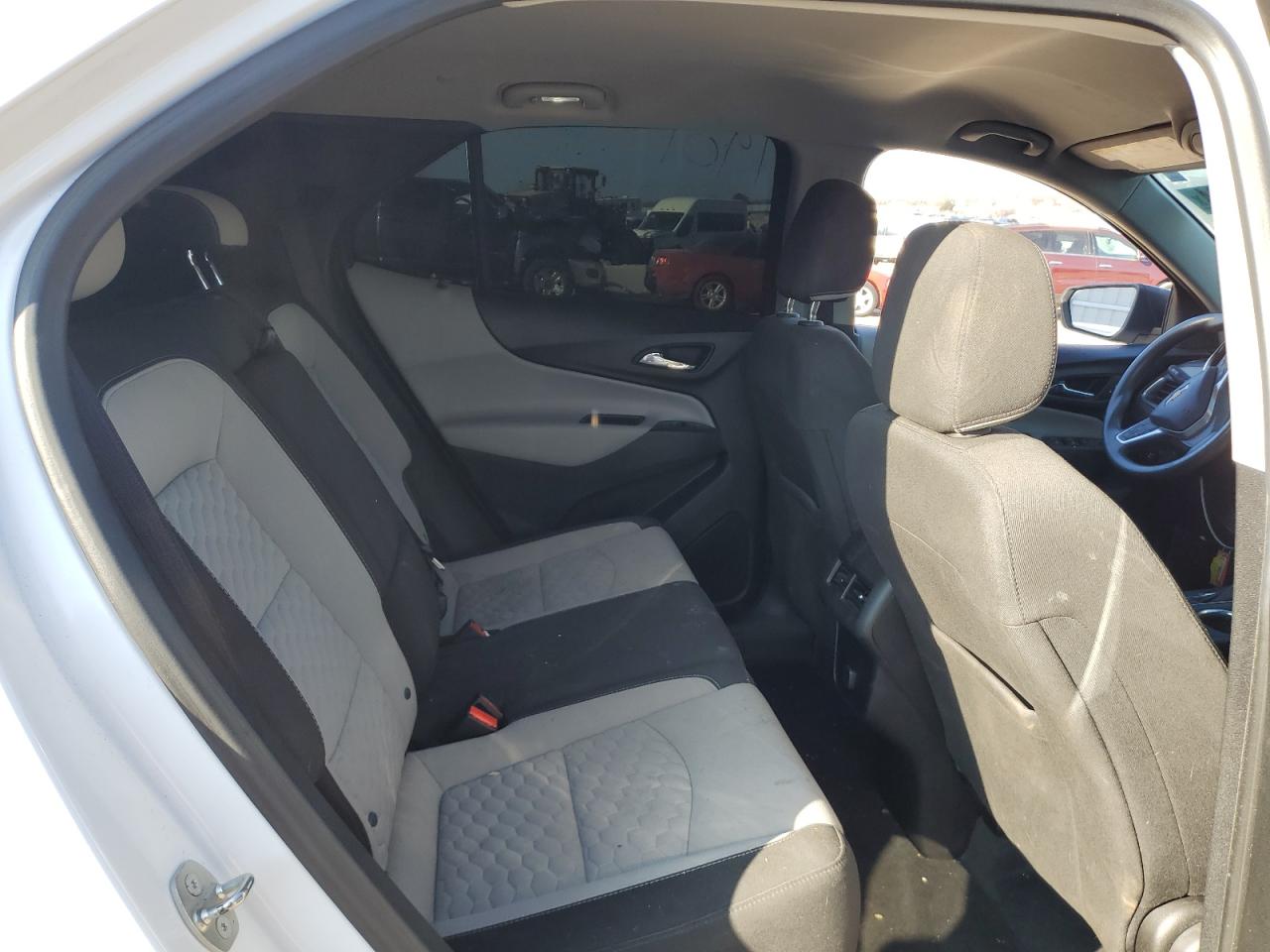 2GNAXHEV3J6294352 CHEVROLET EQUINOX 2018