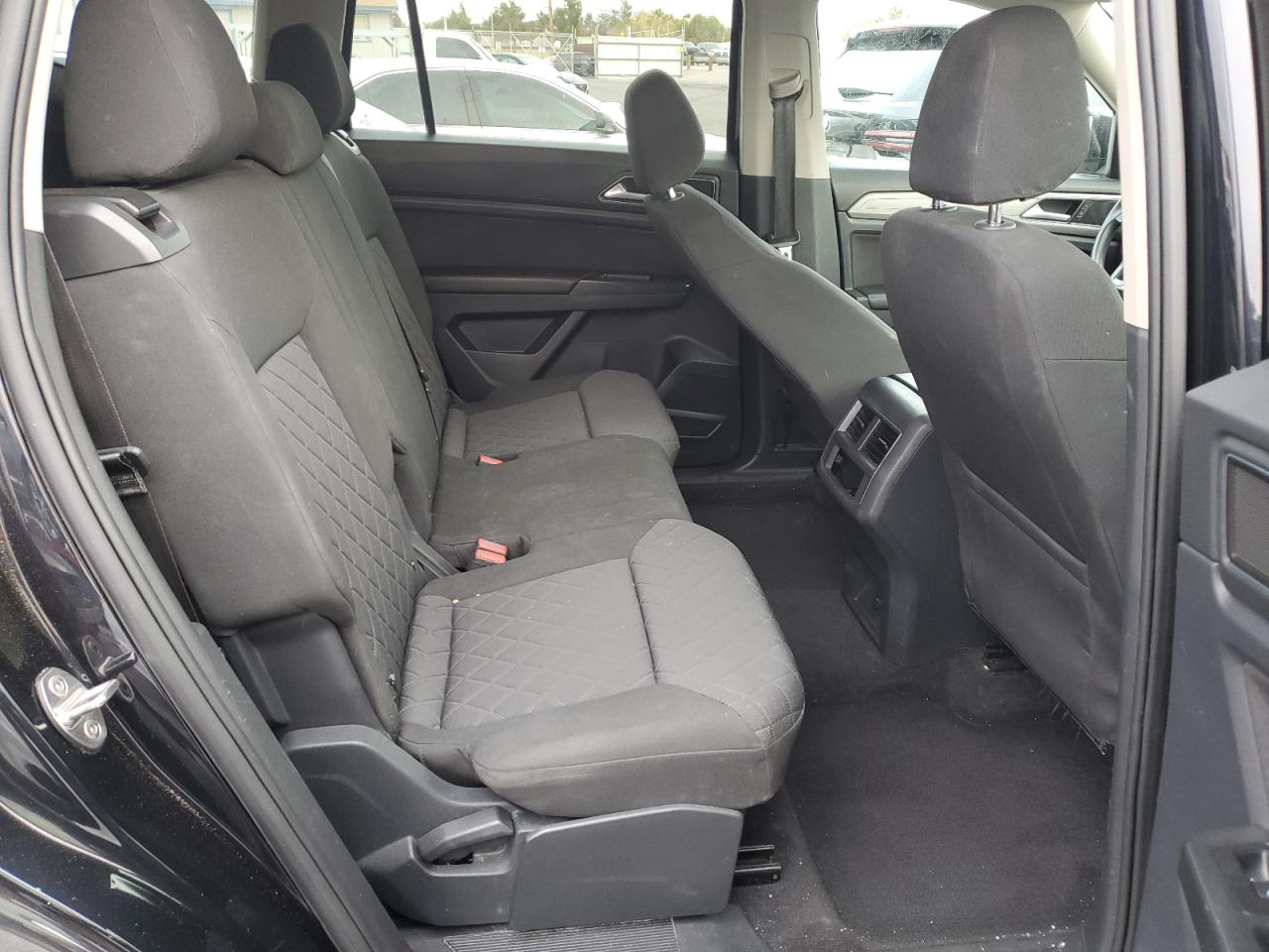 2018 Volkswagen Atlas - Image 11