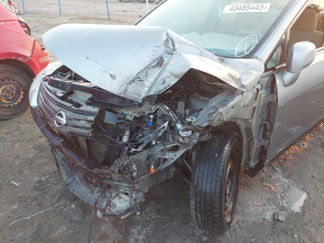 3N1BC1A69BK203637 - 2011 Nissan Tiida - #43485445
