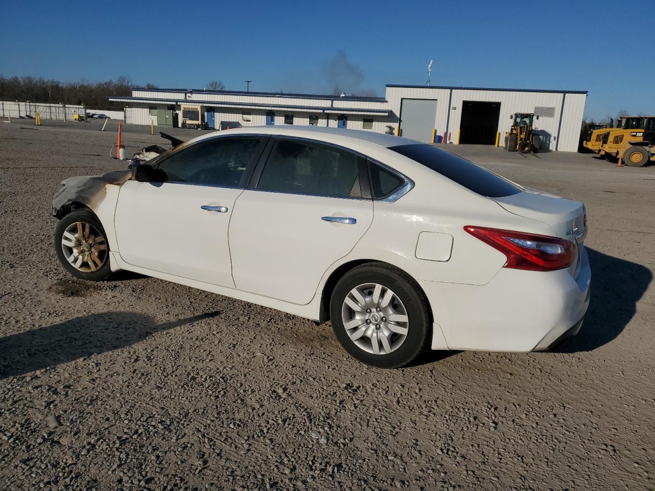 2016 Nissan Altima - Image 2