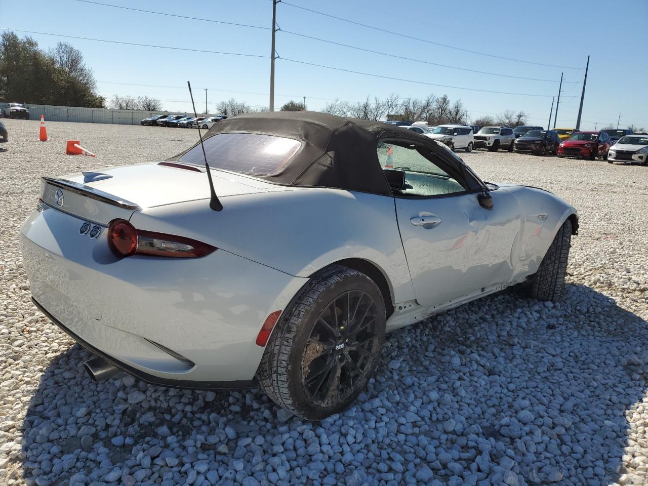 2016 Mazda MX-5 - Image 3