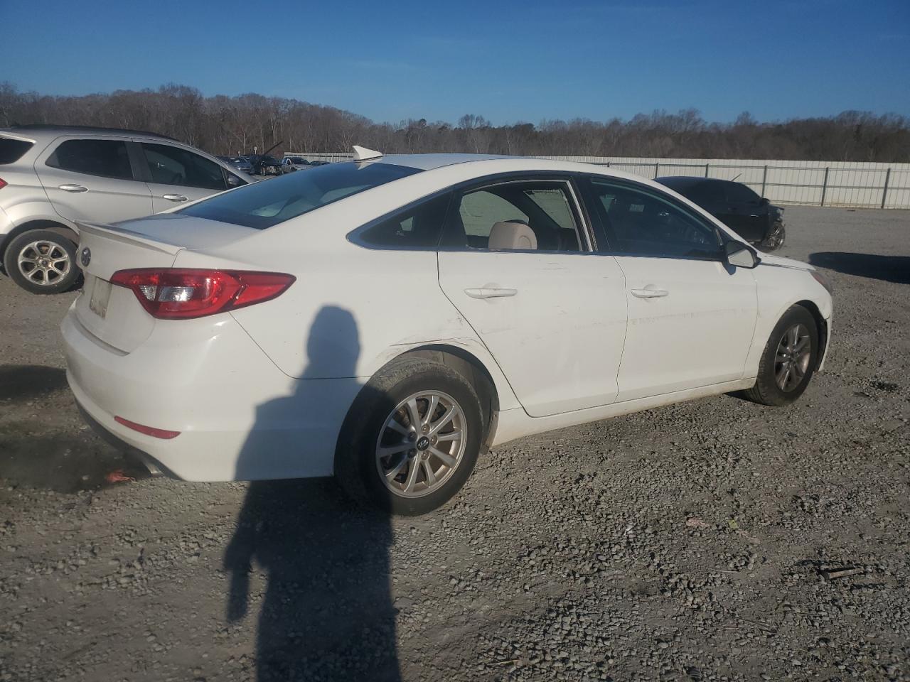 2017 Hyundai Sonata - Image 3