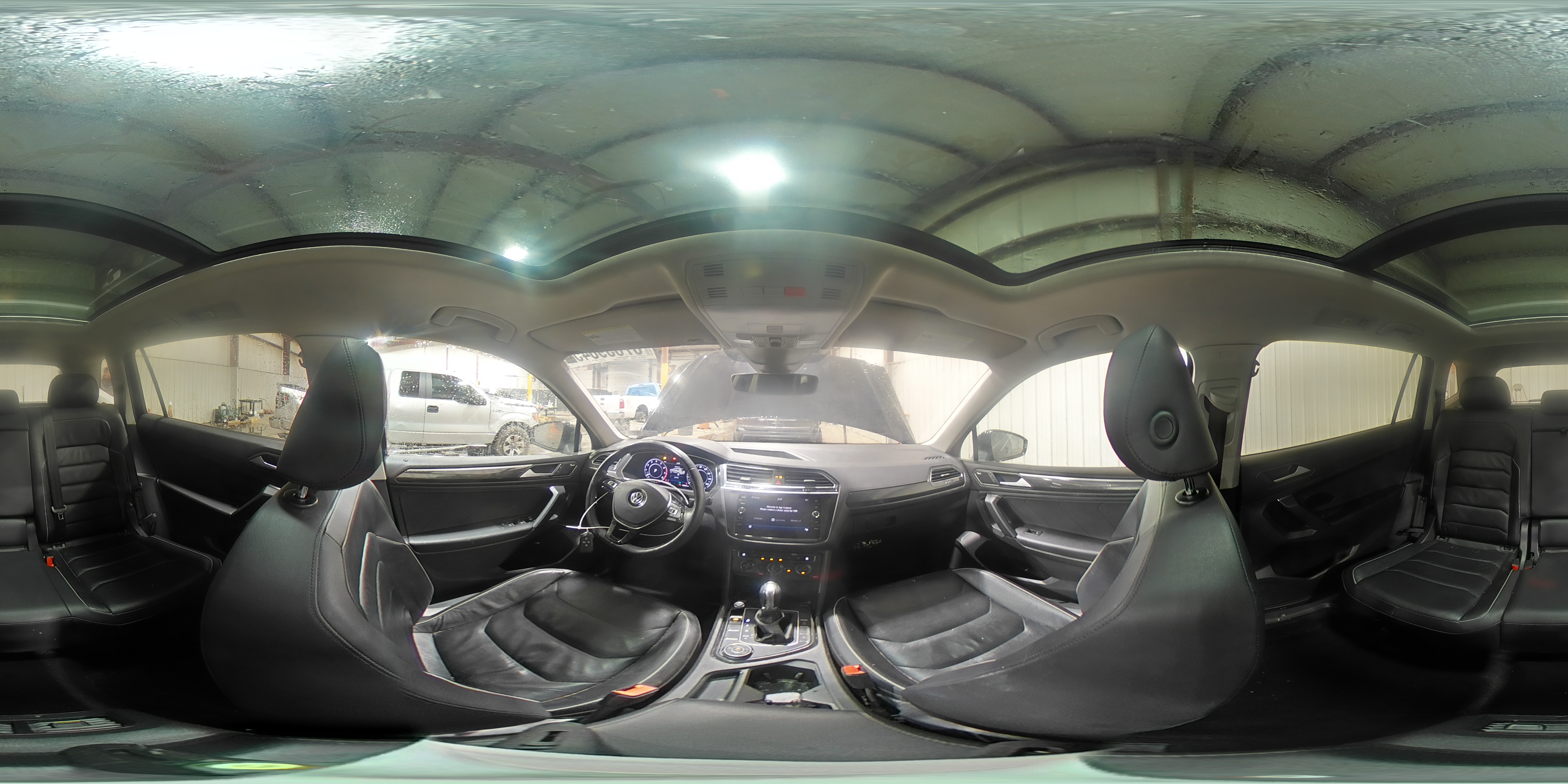 2019 Volkswagen Tiguan - Image 15