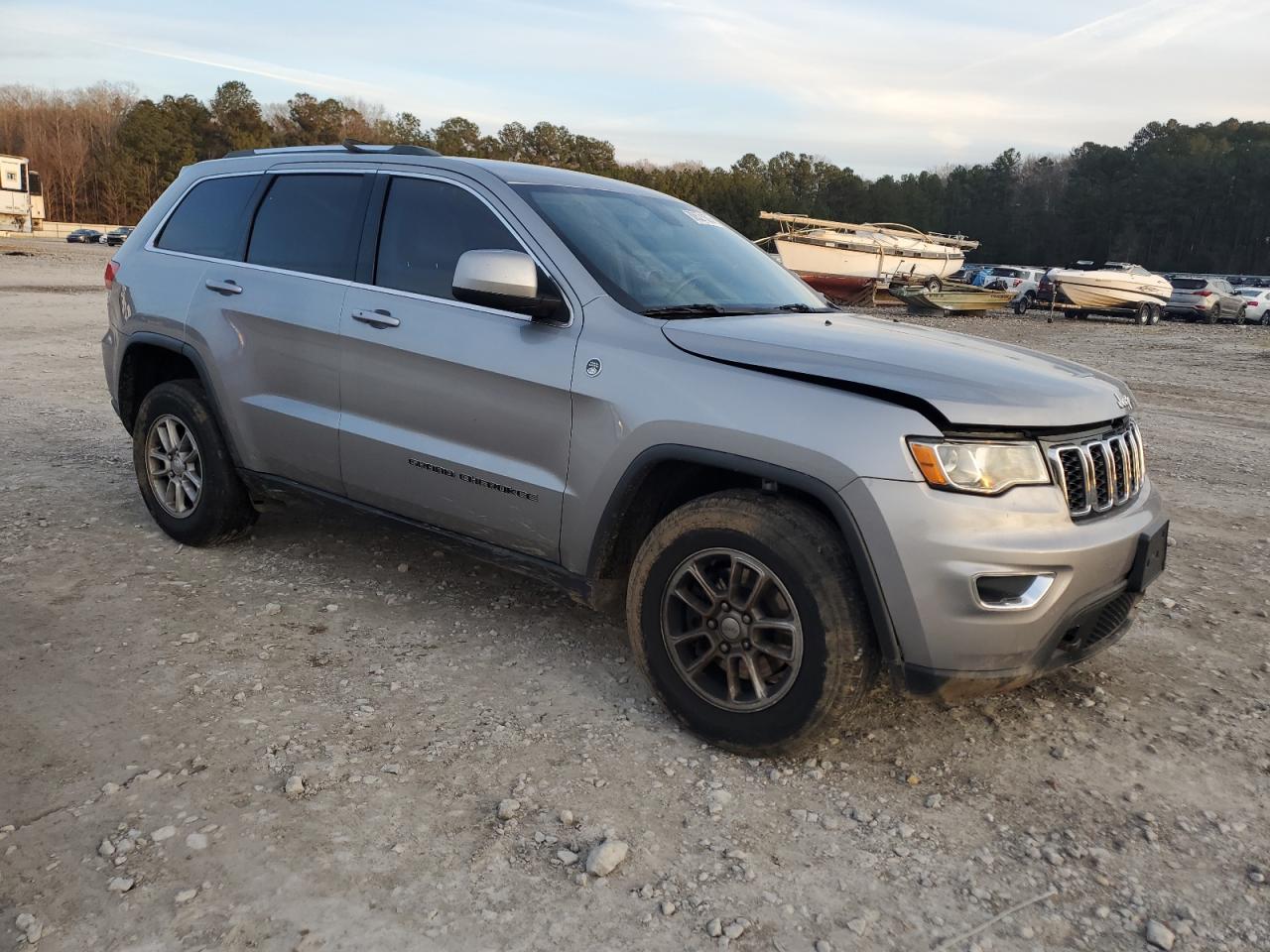 2018 Jeep Grand Cherokee - Image 4