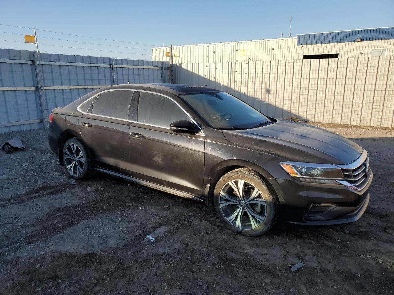 2020 Volkswagen Passat - Image 4