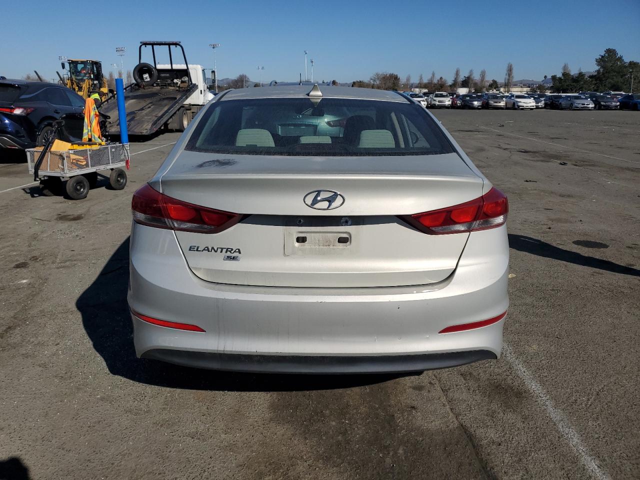 2017 Hyundai Elantra - Image 6