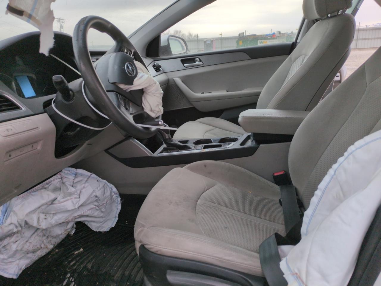 2015 Hyundai Sonata - Image 7