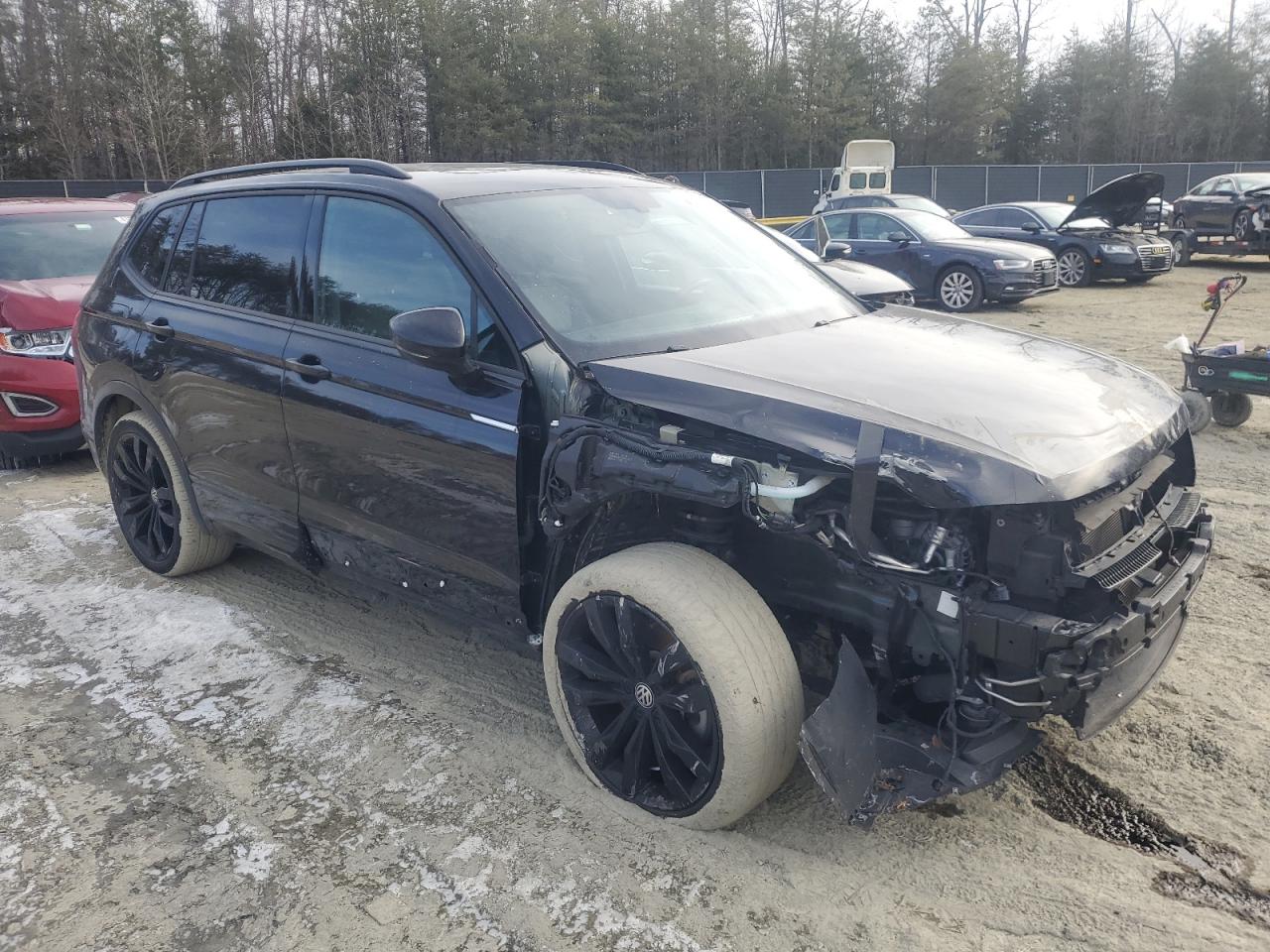 2021 Volkswagen Tiguan - Image 4