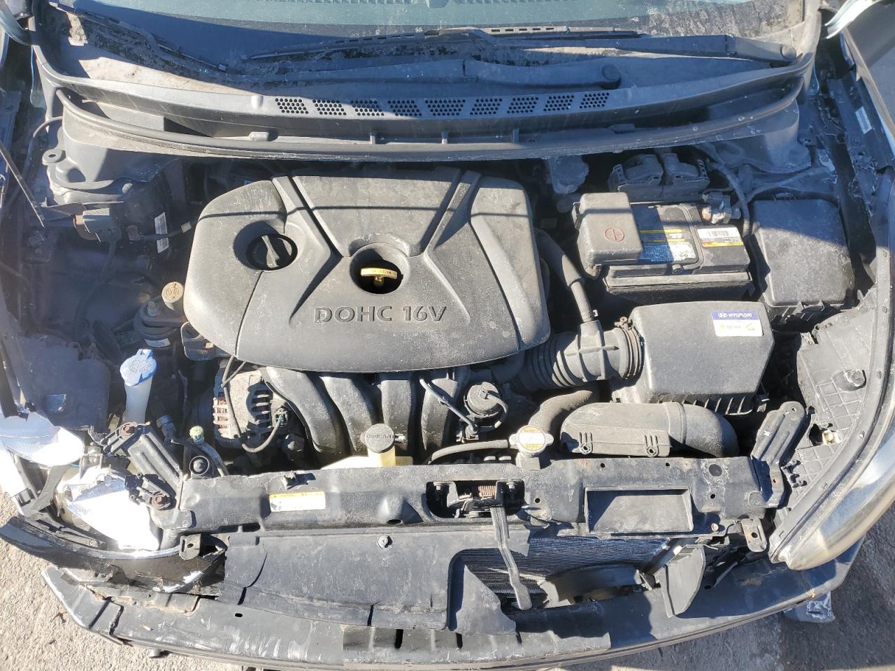 2011 Hyundai Elantra - Image 11