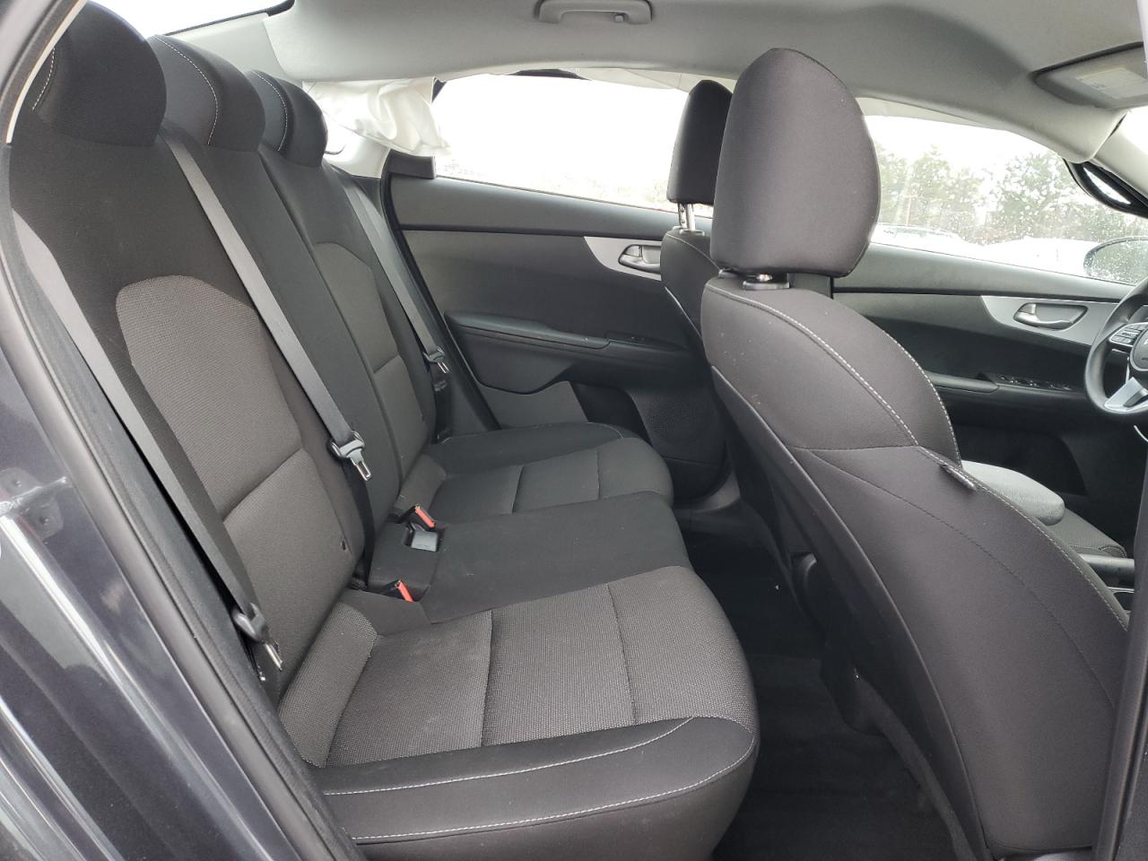 2023 Kia Forte - Image 10