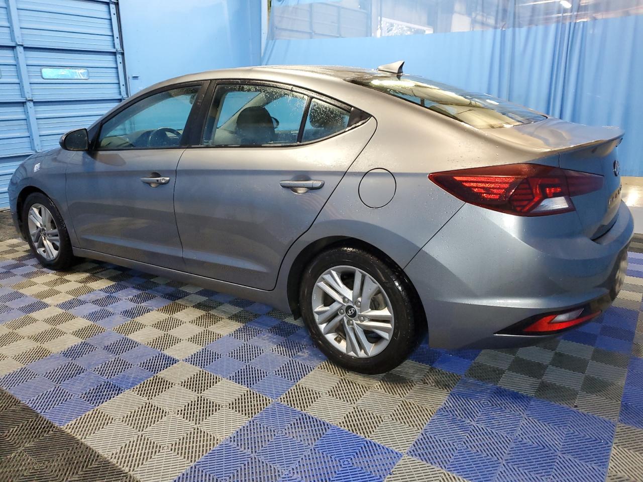 2020 Hyundai Elantra - Image 2