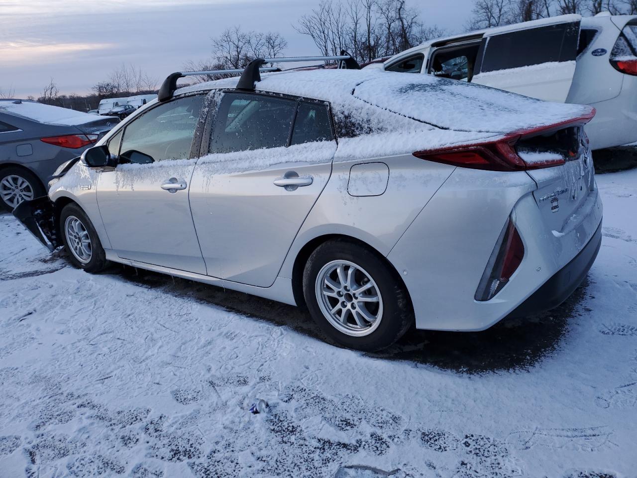 2022 Toyota Prius - Image 2