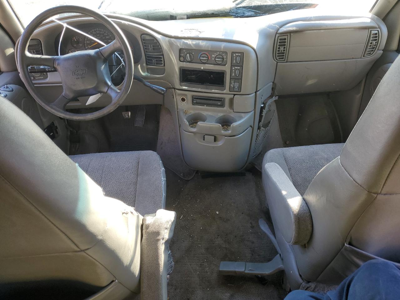 2004 Chevrolet Astro VIN: 1GNDM19X44B102169 Lot: 42756575