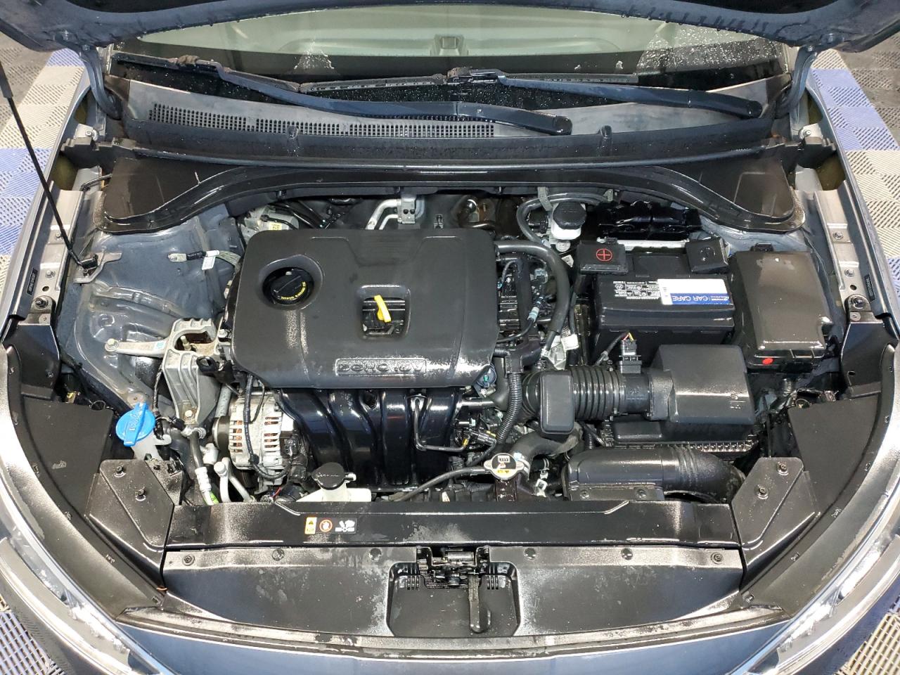 2020 Hyundai Elantra - Image 11