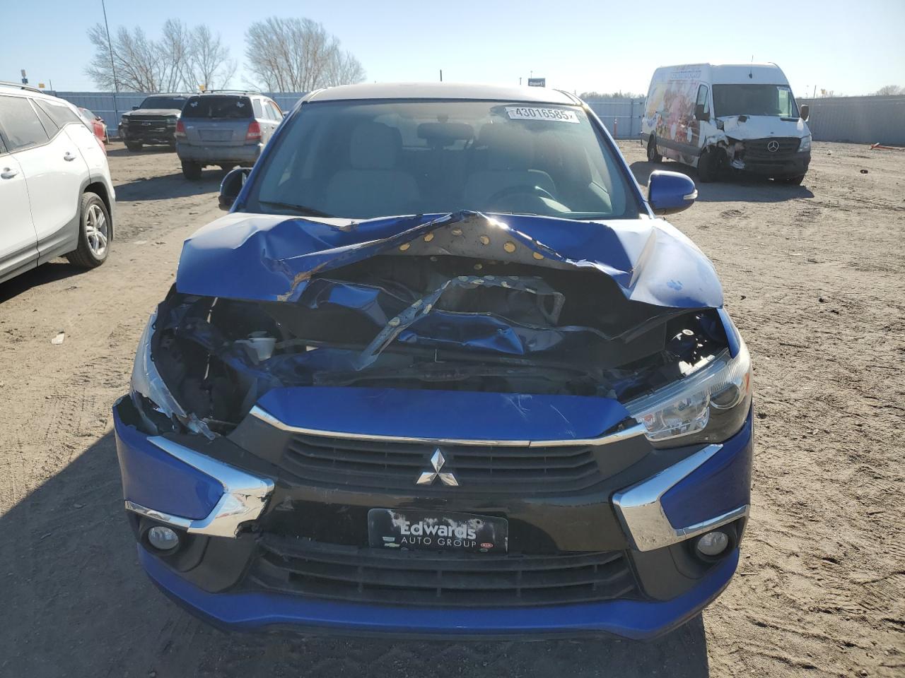 2016 Mitsubishi Outlander - Image 5