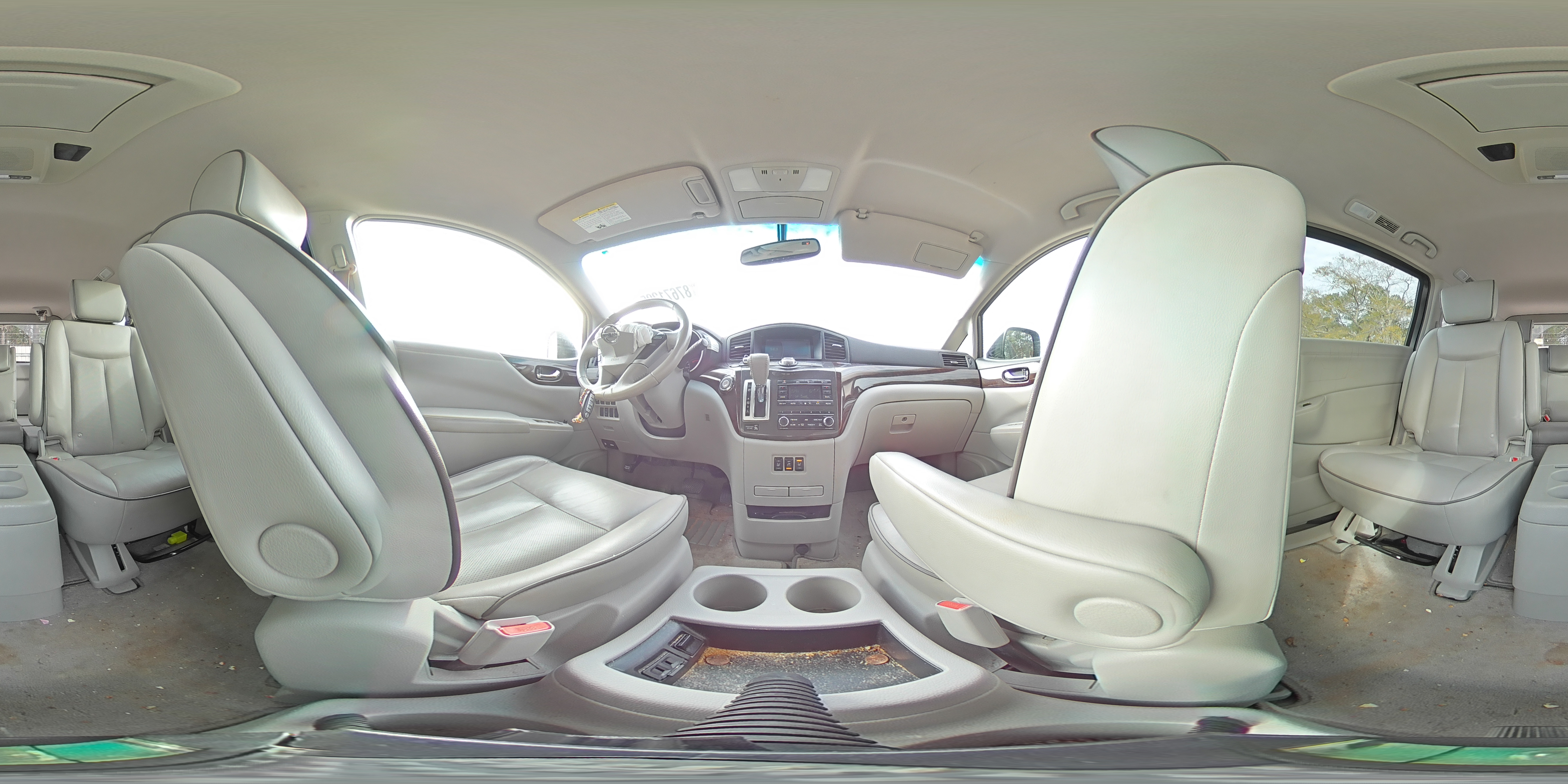 2014 Nissan Quest - Image 15
