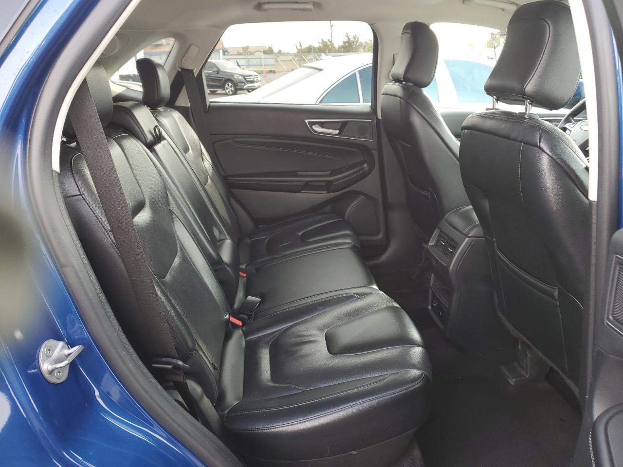 2022 Ford Edge - Image 11