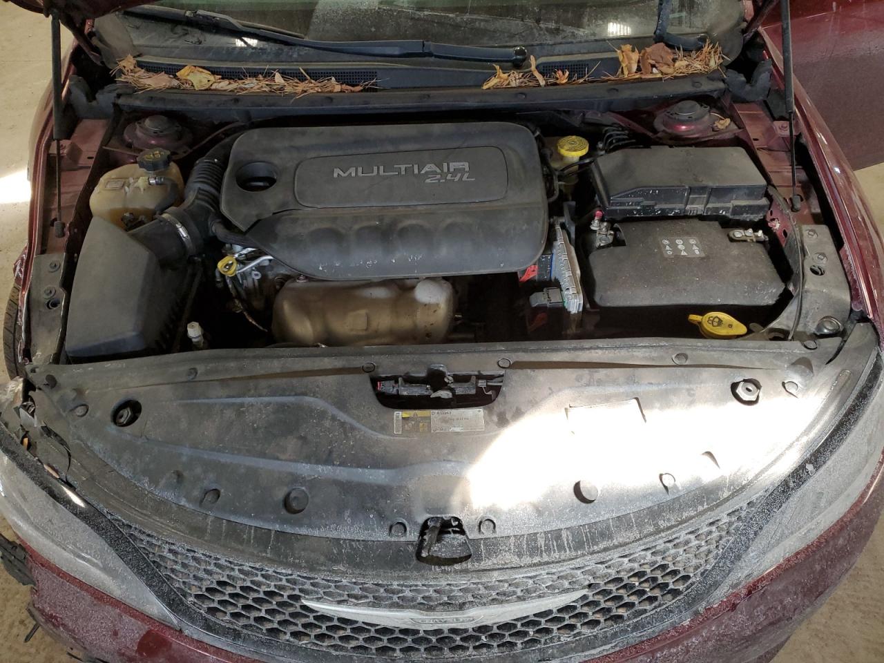 2015 Chrysler 200 - Image 11