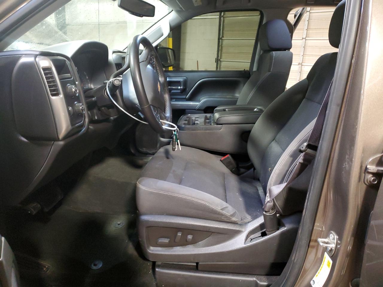 2015 Chevrolet Silverado - Image 7