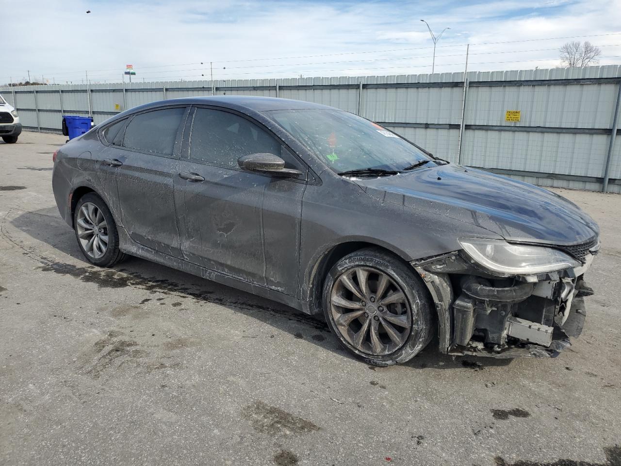 2015 Chrysler 200 - Image 4