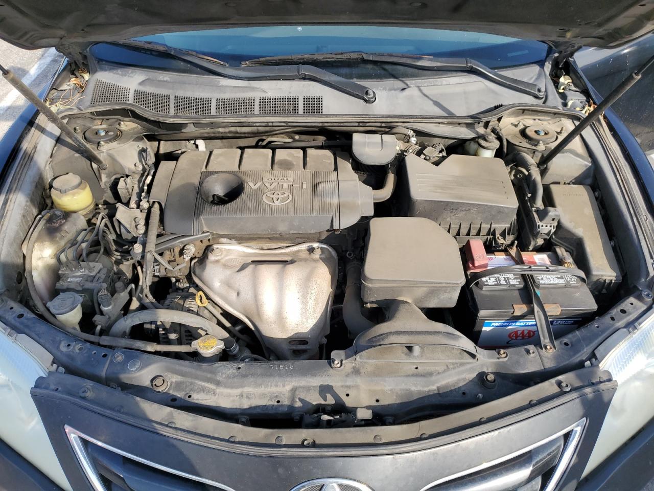 2010 Toyota Camry - Image 11