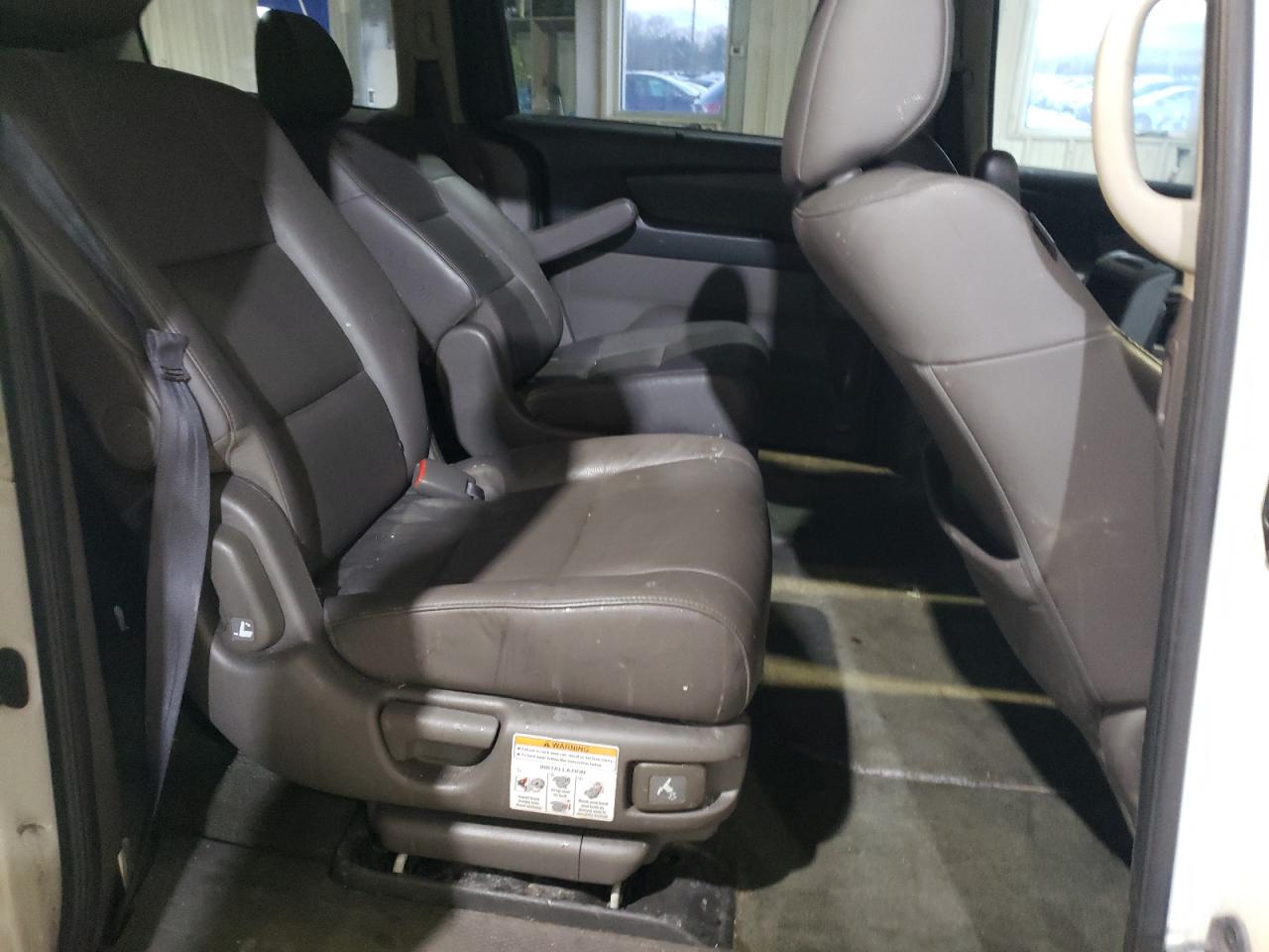 2014 Honda Odyssey - Image 11