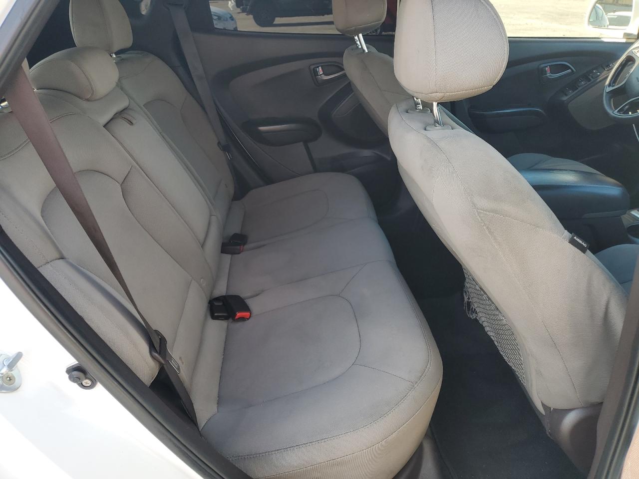 2014 Hyundai Tucson - Image 11