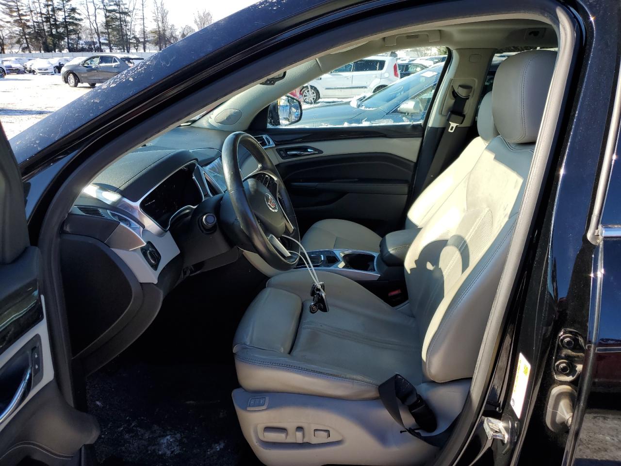 2016 Cadillac SRX - Image 7