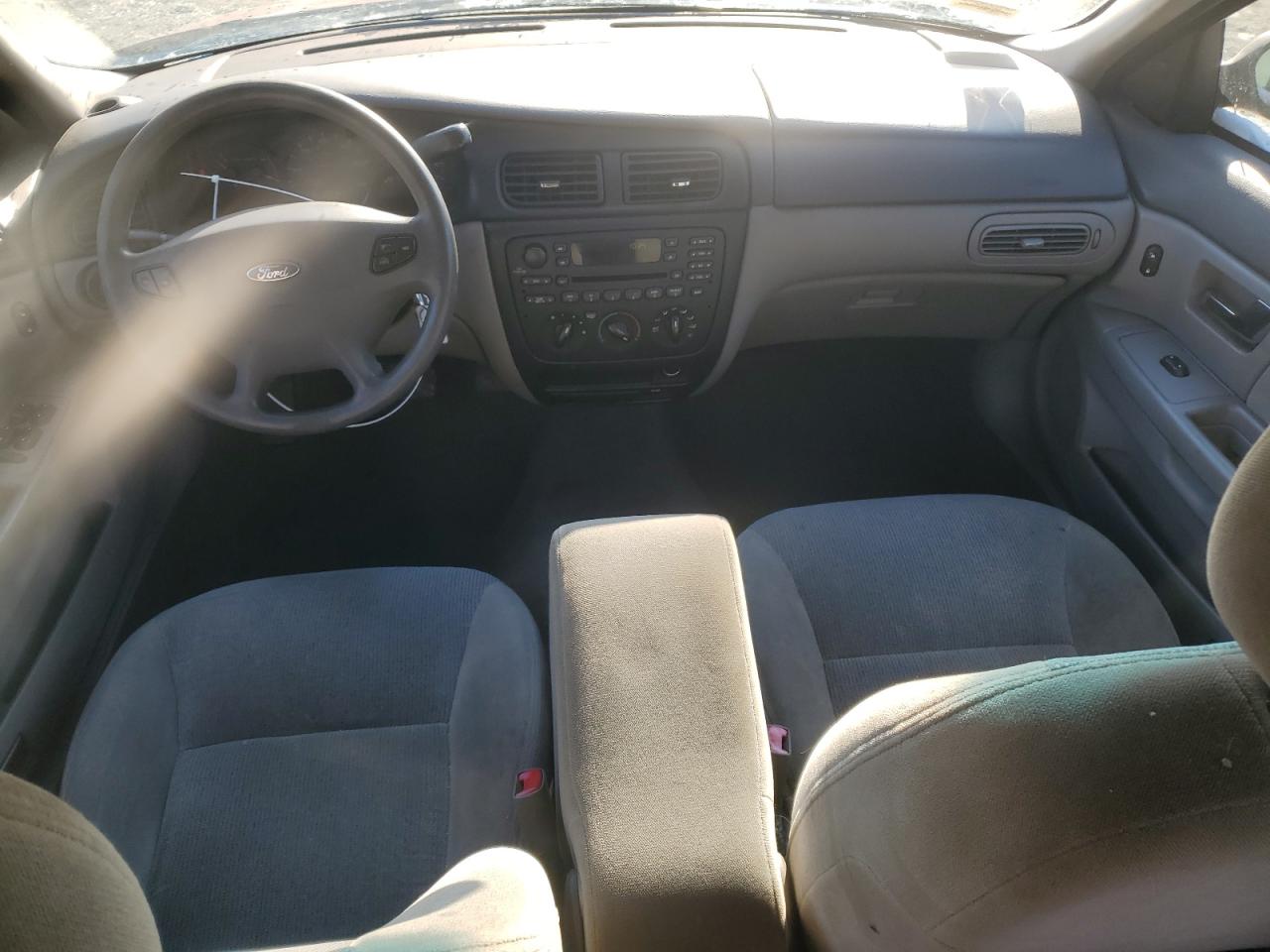 2002 Ford Taurus - Image 8